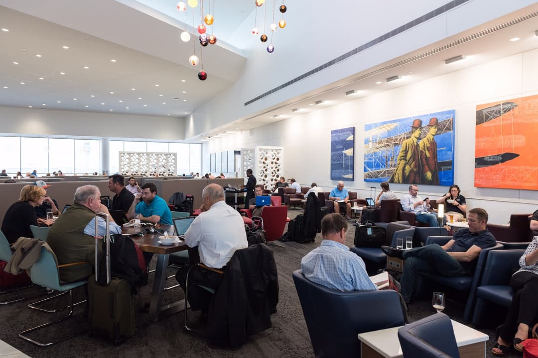 Delta Air Lines Delta Sky Club (Gate B18) view 37