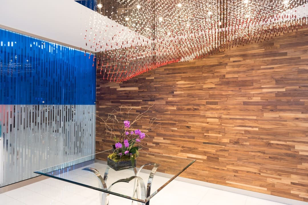 Delta Air Lines Delta Sky Club (Gate B18) view 16