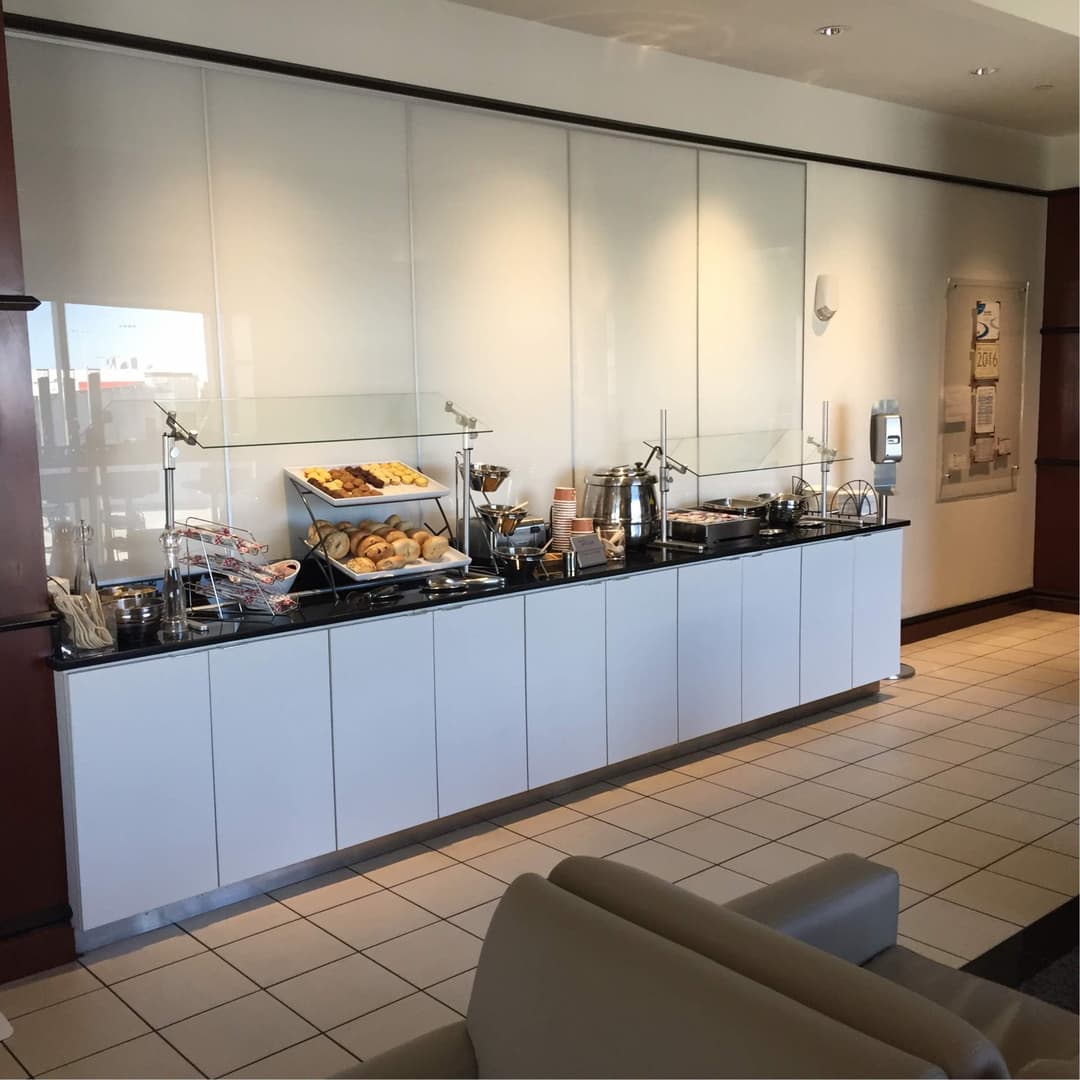 Delta Air Lines Delta Sky Club (Gate D12) view 16