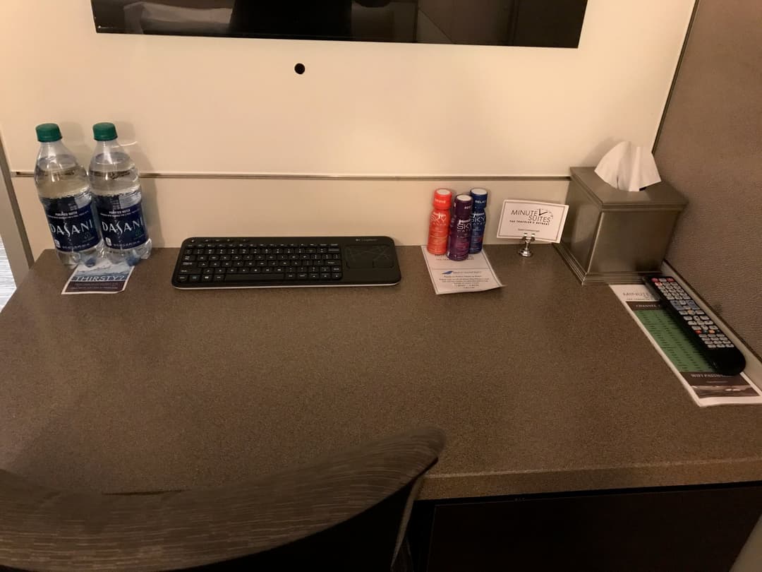 Minute Suites (Gate B15) view 15