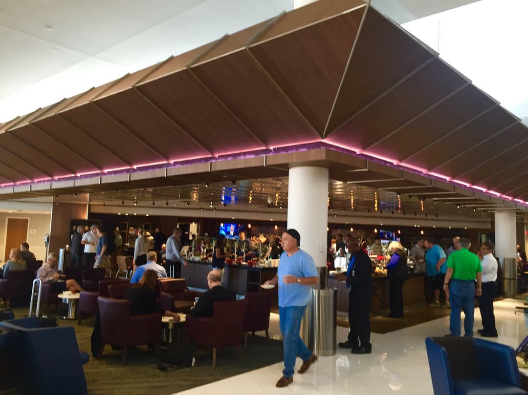 Delta Air Lines Delta Sky Club (Gate B18) view 10