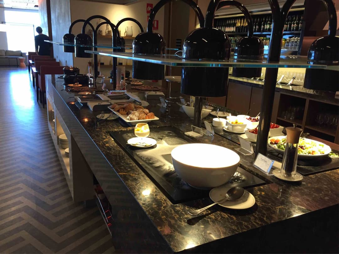 Singapore Airlines SilverKris Business Class Lounge view 18