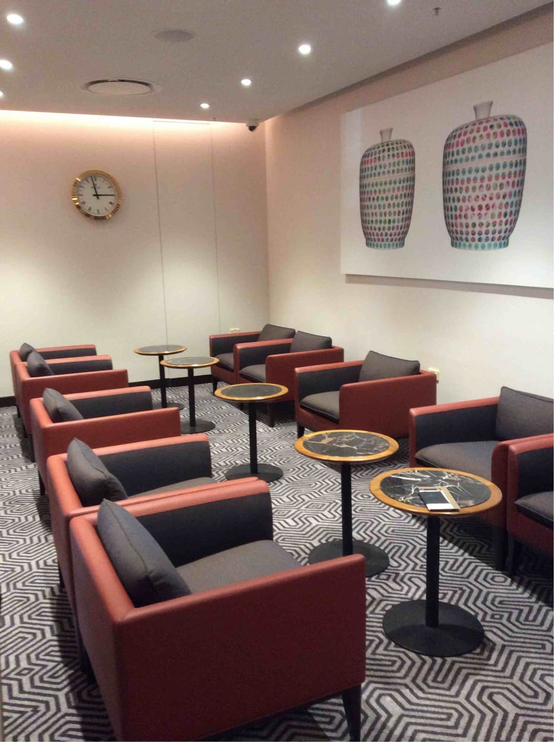 Singapore Airlines SilverKris Business Class Lounge view 8