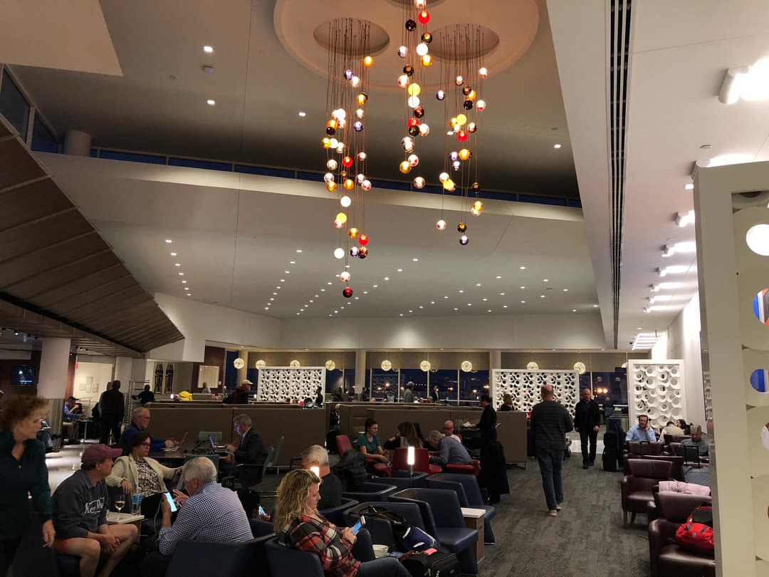 Delta Air Lines Delta Sky Club (Gate B18) view 20