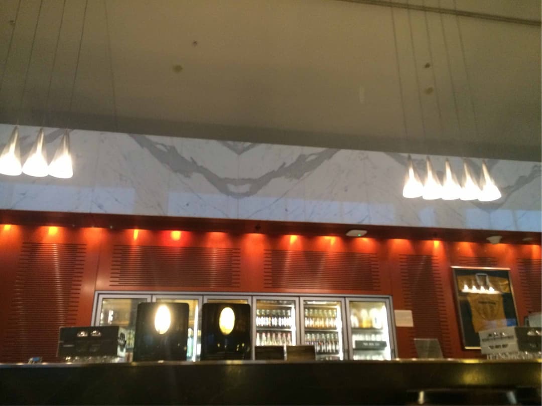 Qantas Airways The Qantas Club view 4