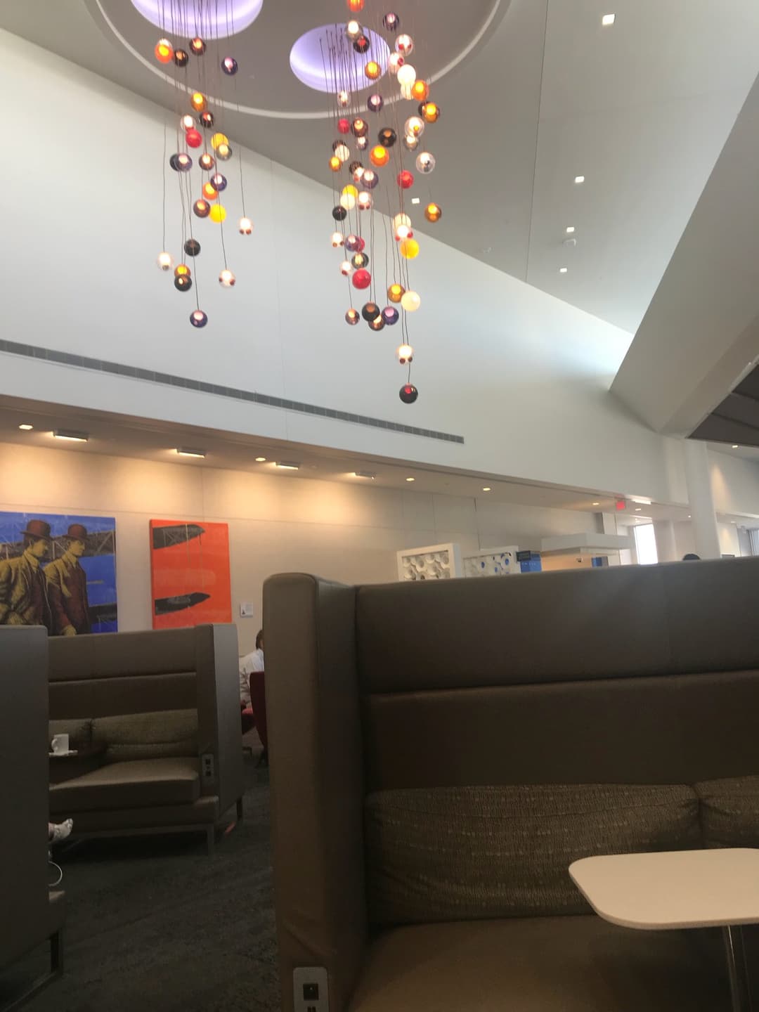 Delta Air Lines Delta Sky Club (Gate B18) view 21