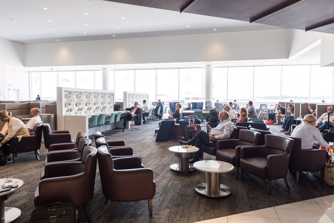 Delta Air Lines Delta Sky Club (Gate B18) view 8