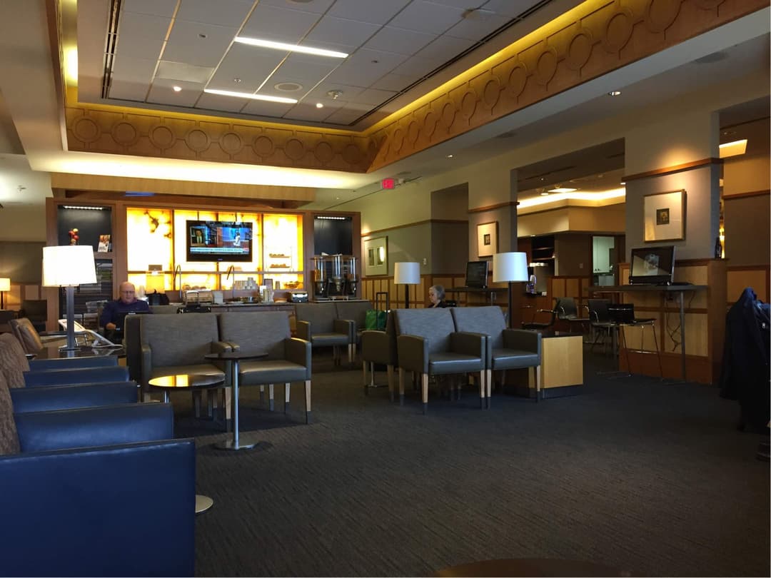 American Airlines Admirals Club view 5