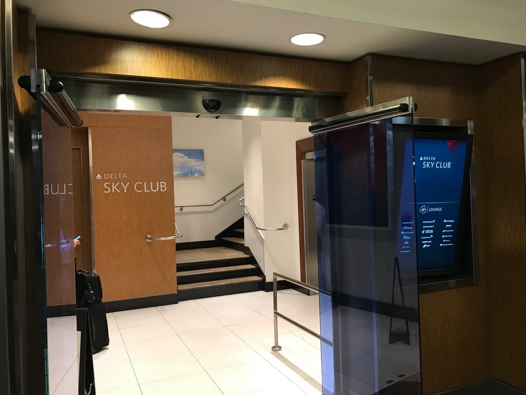 Delta Air Lines Delta Sky Club (Gate A17) view 1