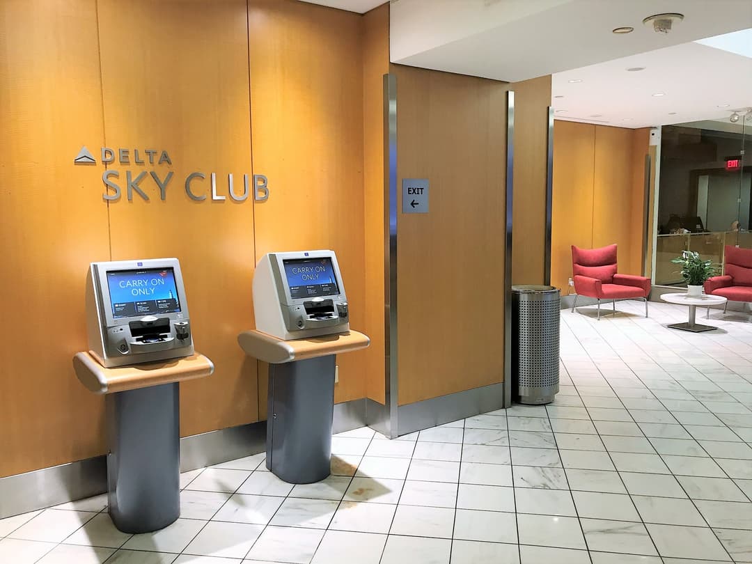 Delta Air Lines Delta Sky Club view 9