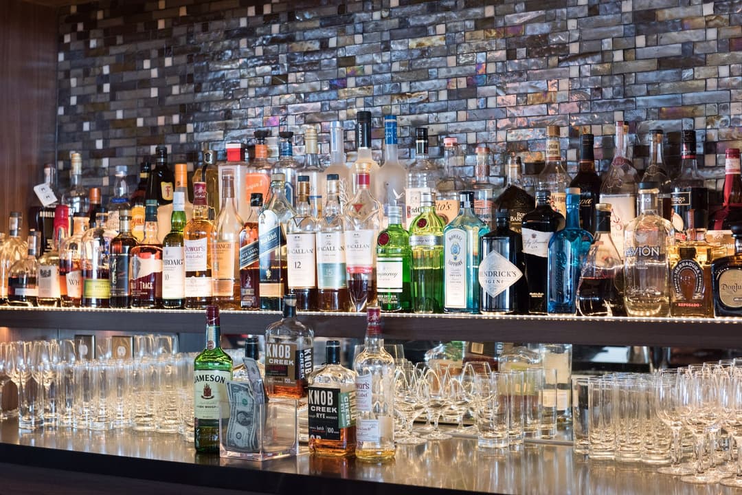 Delta Air Lines Delta Sky Club (Gate B18) view 3