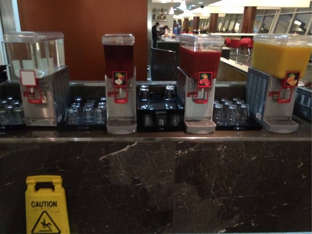 Qantas Airways The Qantas Club view 3