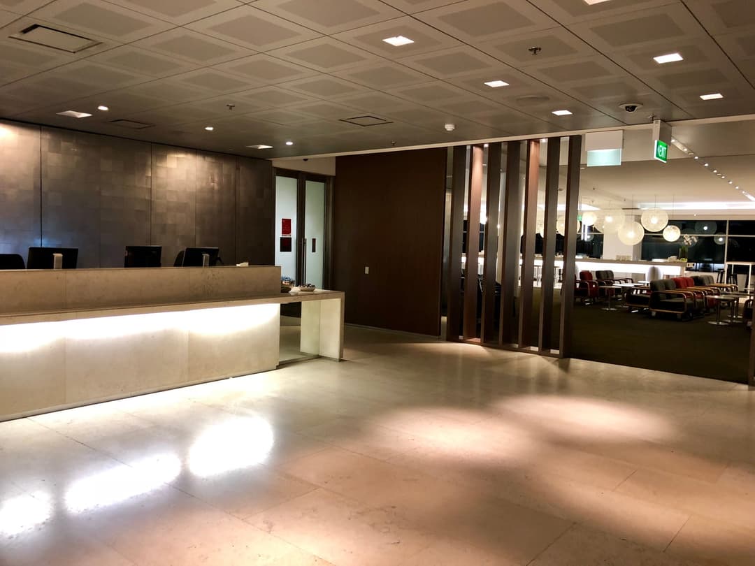 Qantas Airways International Business Lounge view 19